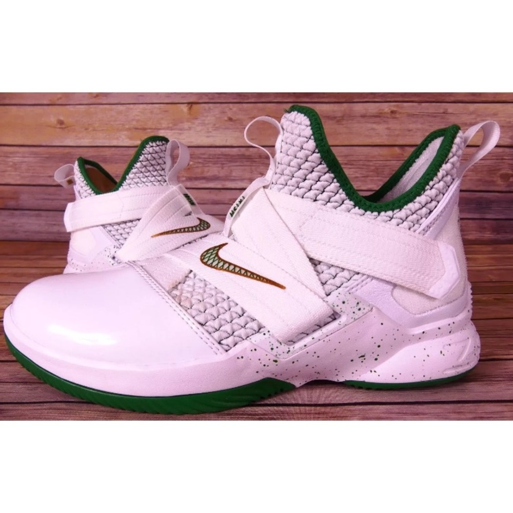 Nike Lebron James Soldier XII GS Basketball Shoes